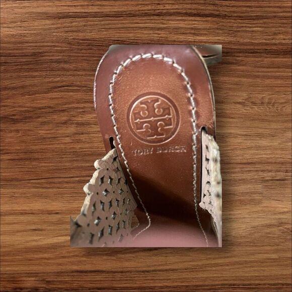 Tory Burch Floral Perforated 125mm Wedge Sandal Natural Blush size 9 - Picture 9 of 13